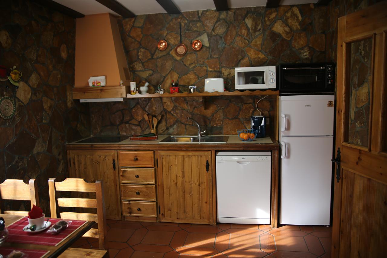 Apartamentos Rurales "La Cabana" 라스카프리아 외부 사진
